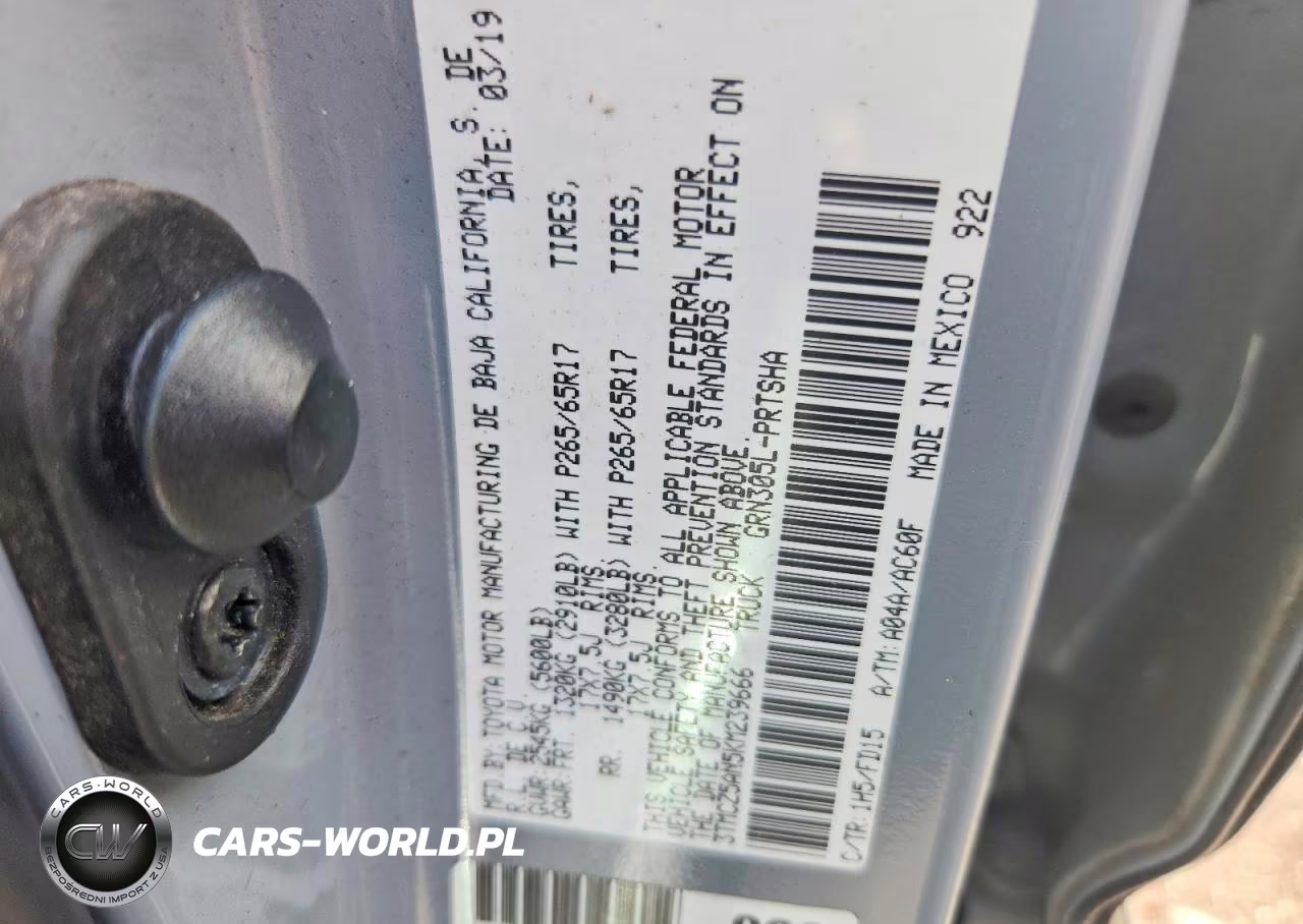 2019 Toyota Tacoma Sr V6 VIN:3TMCZ5AN5KM239666 - 12