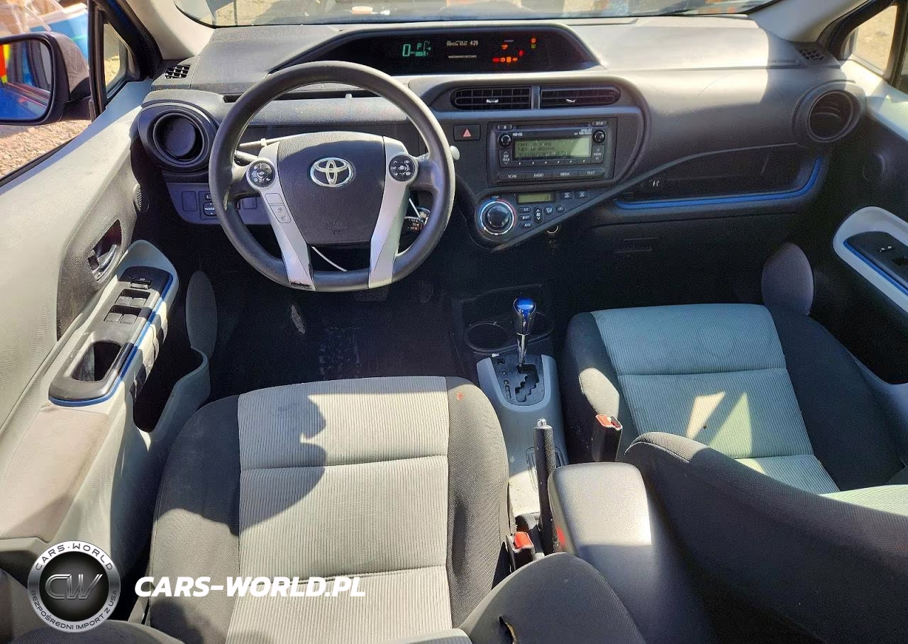 2013 Toyota Prius C Two VIN:JTDKDTB34D1554292 - 8