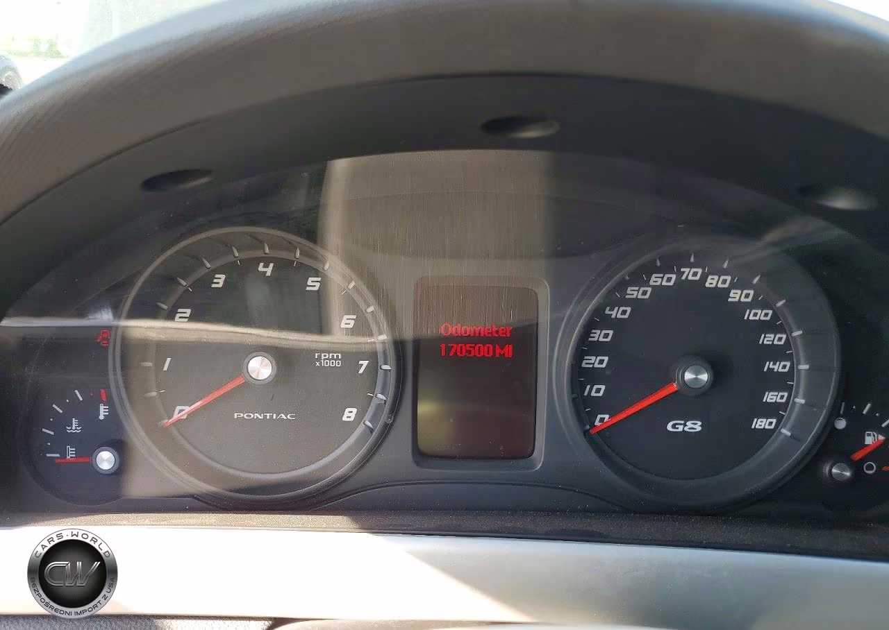 2008 Pontiac G8 VIN:6G2ER57788L136809 - 9