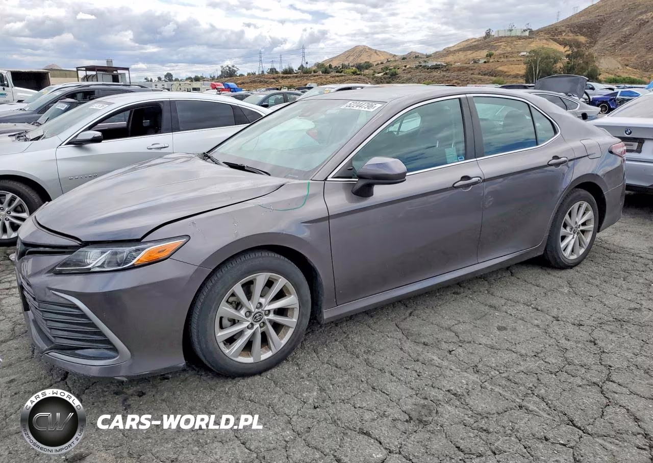 2021 Toyota Camry Le