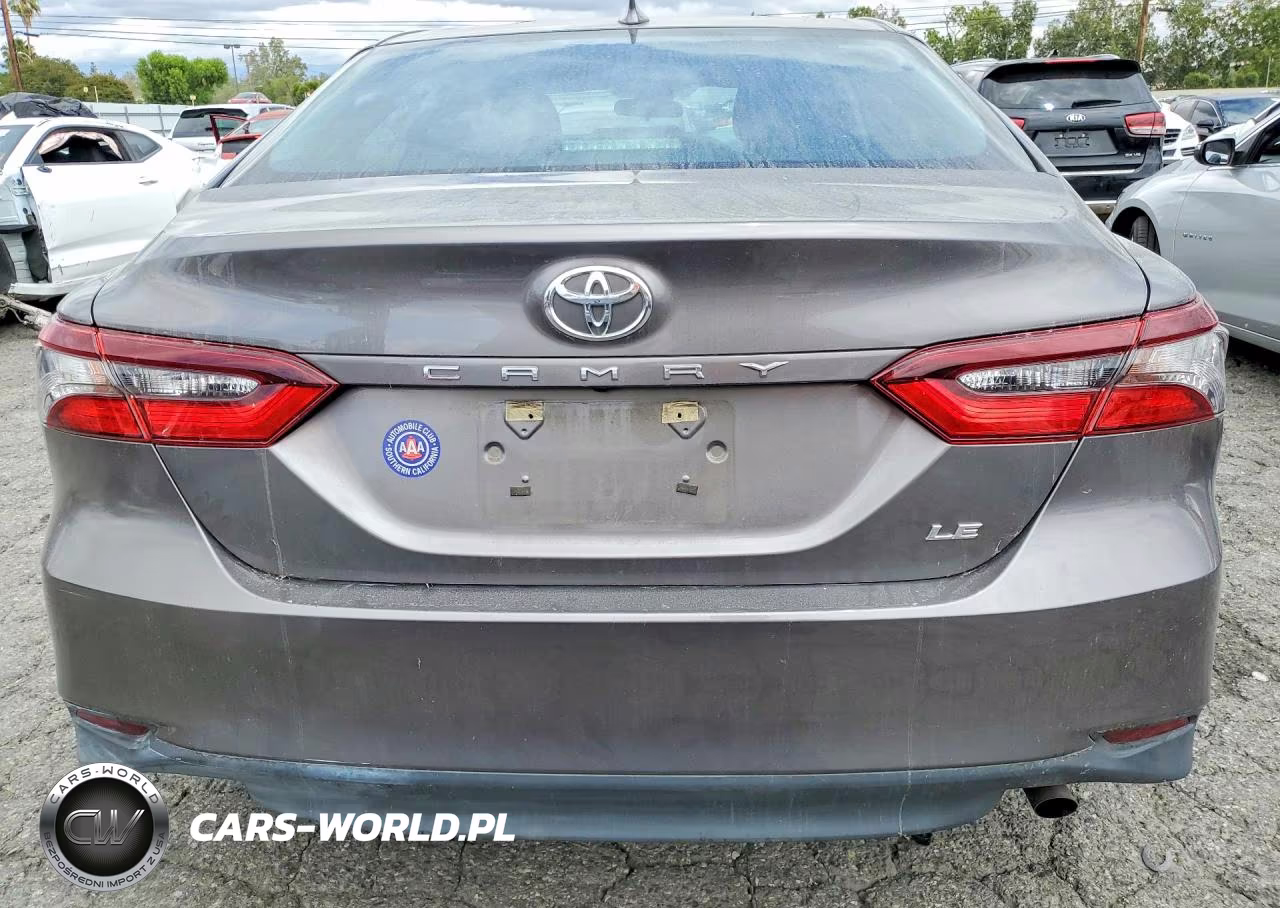 2021 Toyota Camry Le VIN:4T1C11AK6MU567646 - 6