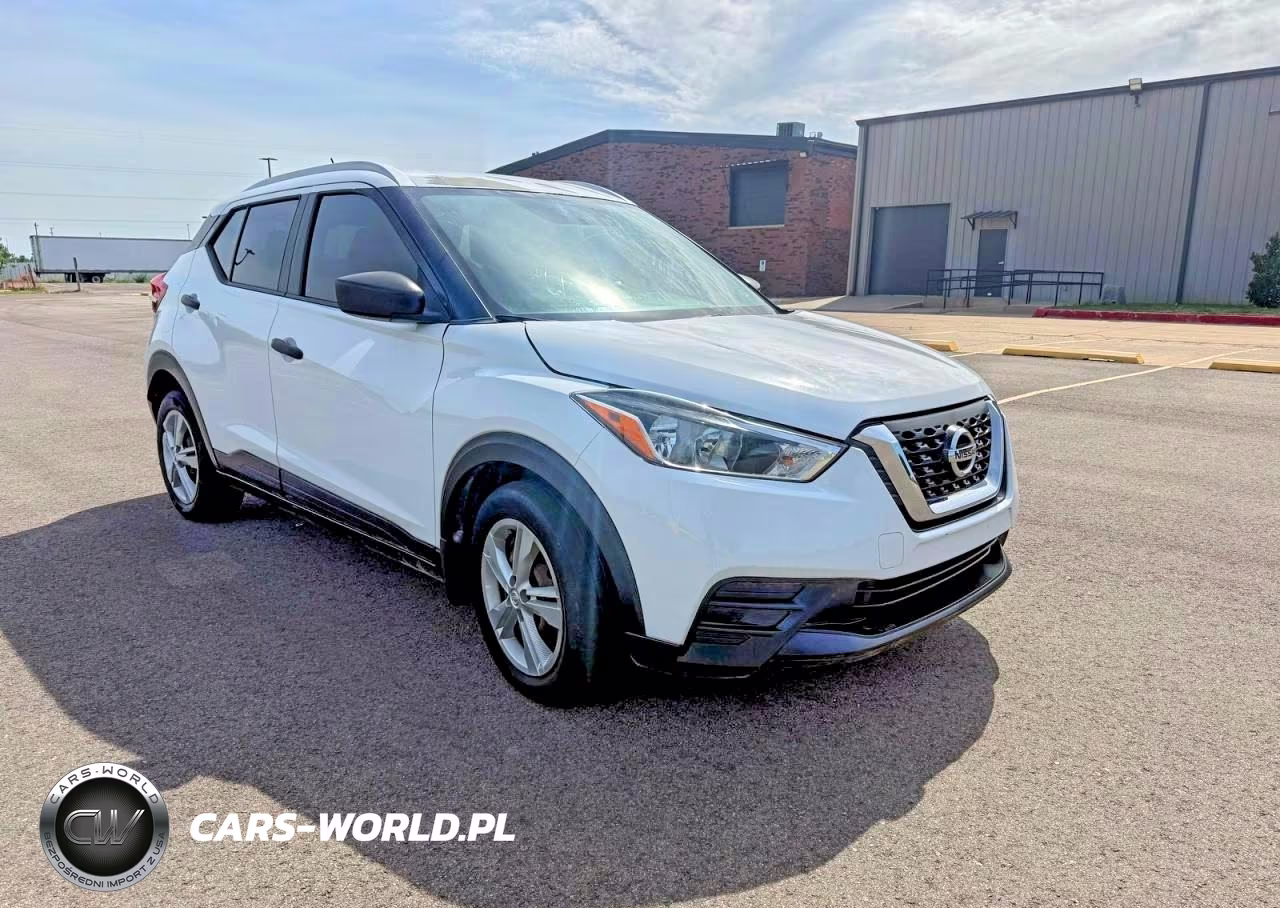 2018 Nissan Kicks S
