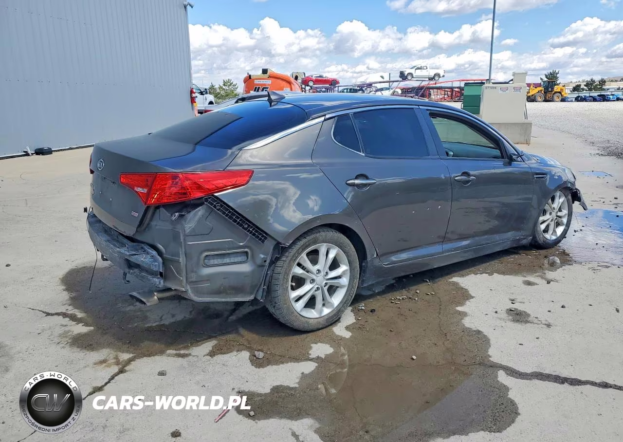 2012 Kia Optima Lx VIN:5XXGM4A75CG031379 - 3