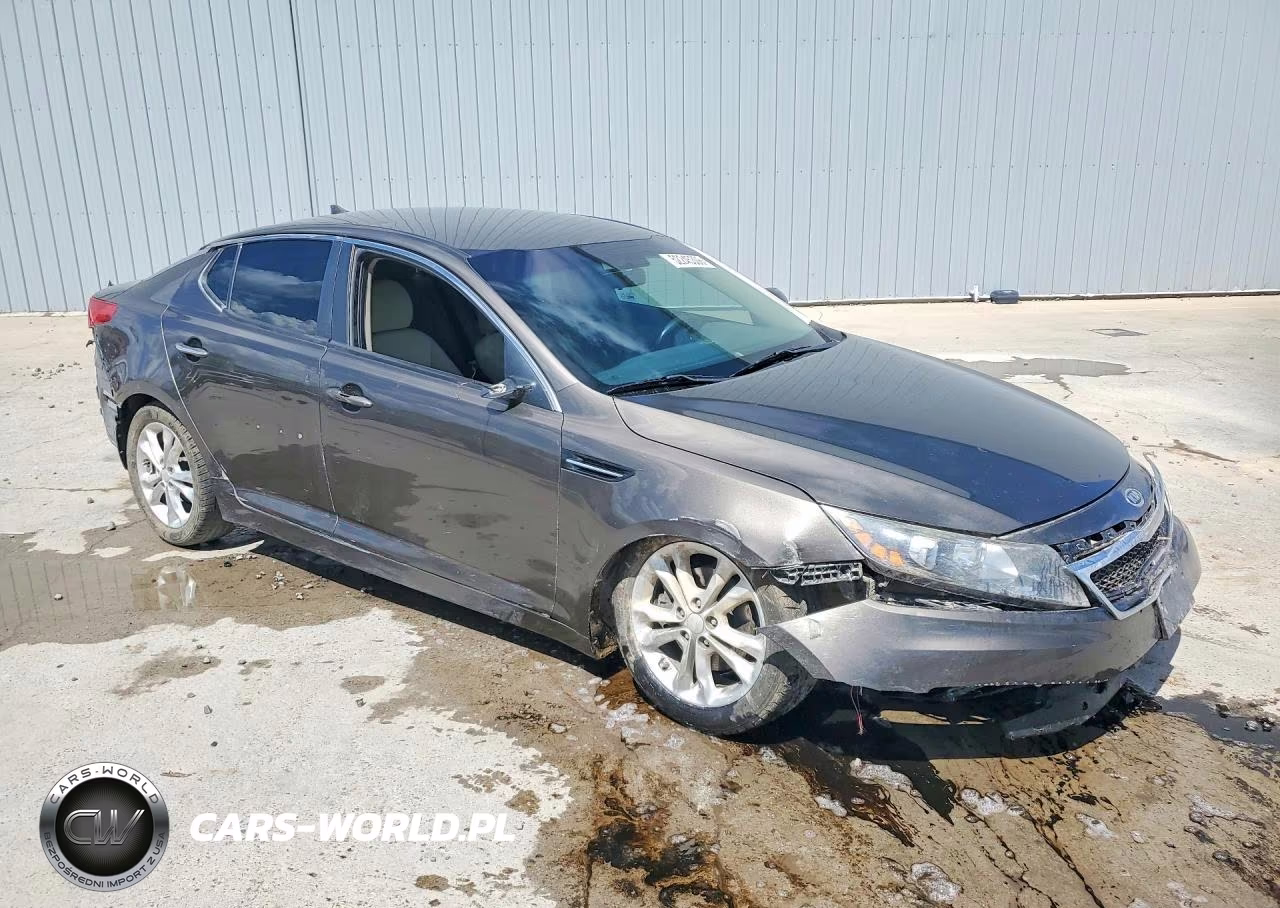 2012 Kia Optima Lx VIN:5XXGM4A75CG031379 - 4
