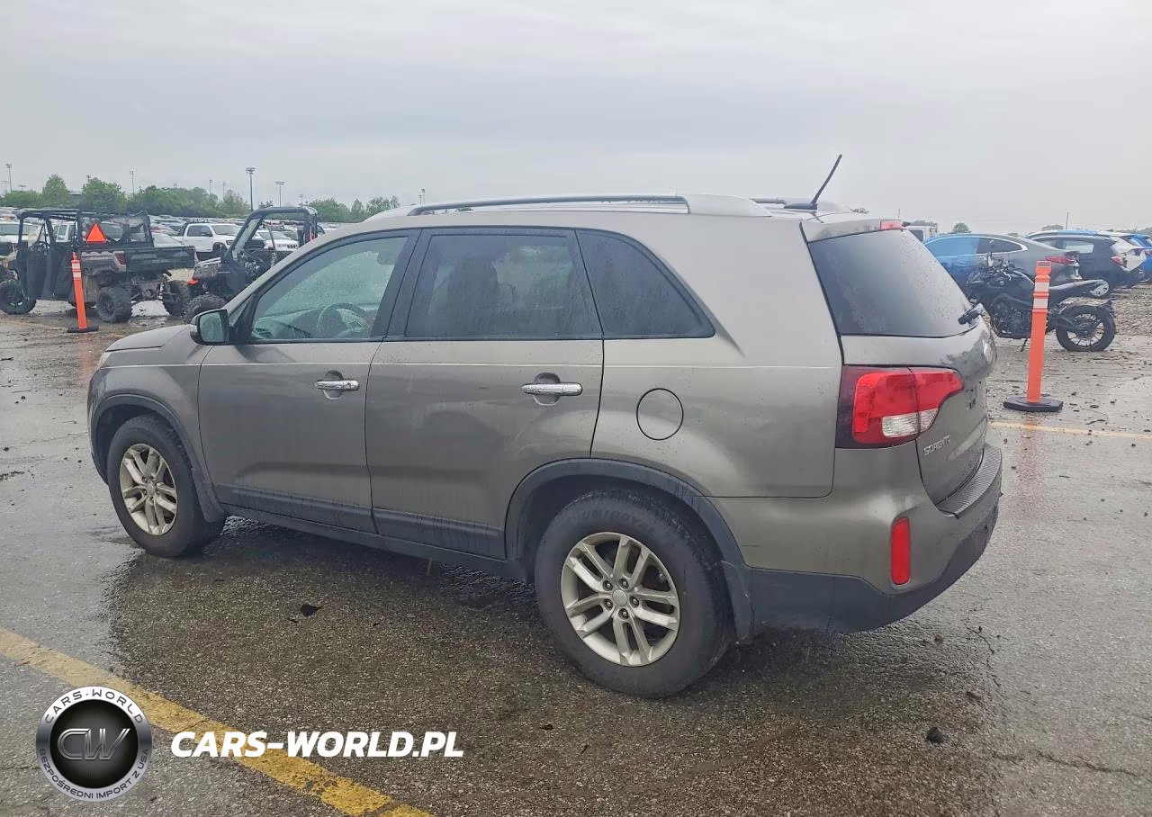 2015 Kia Sorento VIN:5XYKT4A7XFG557598 - 2