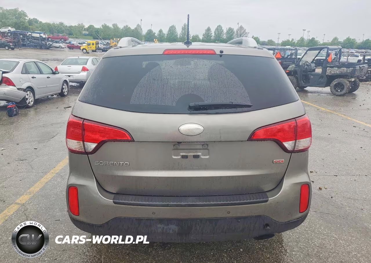 2015 Kia Sorento VIN:5XYKT4A7XFG557598 - 6