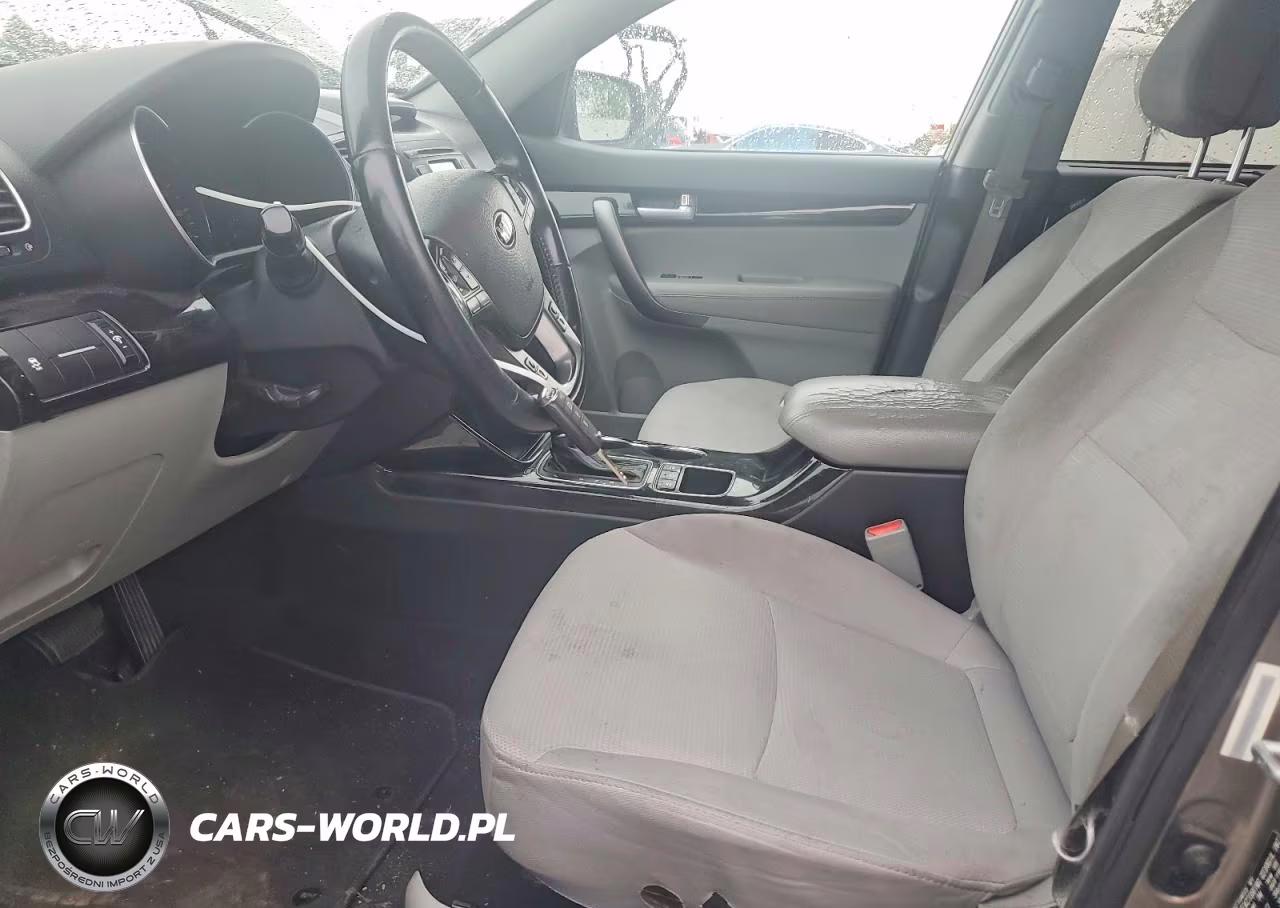 2015 Kia Sorento VIN:5XYKT4A7XFG557598 - 7