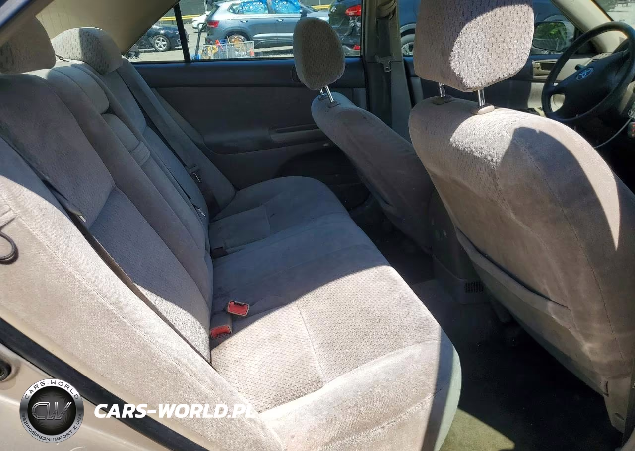 2003 Toyota Camry Le VIN:4T1BE32K53U238509 - 10