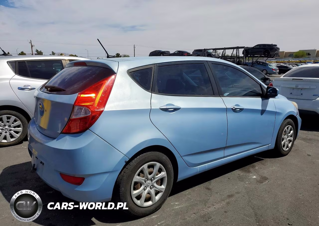2012 Hyundai Accent Gs VIN:KMHCT5AE1CU003929 - 3