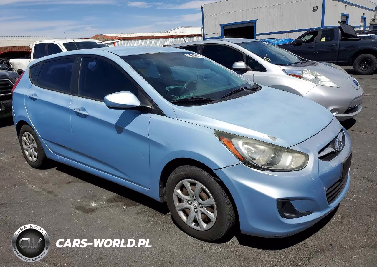 2012 Hyundai Accent Gs VIN:KMHCT5AE1CU003929 - 4