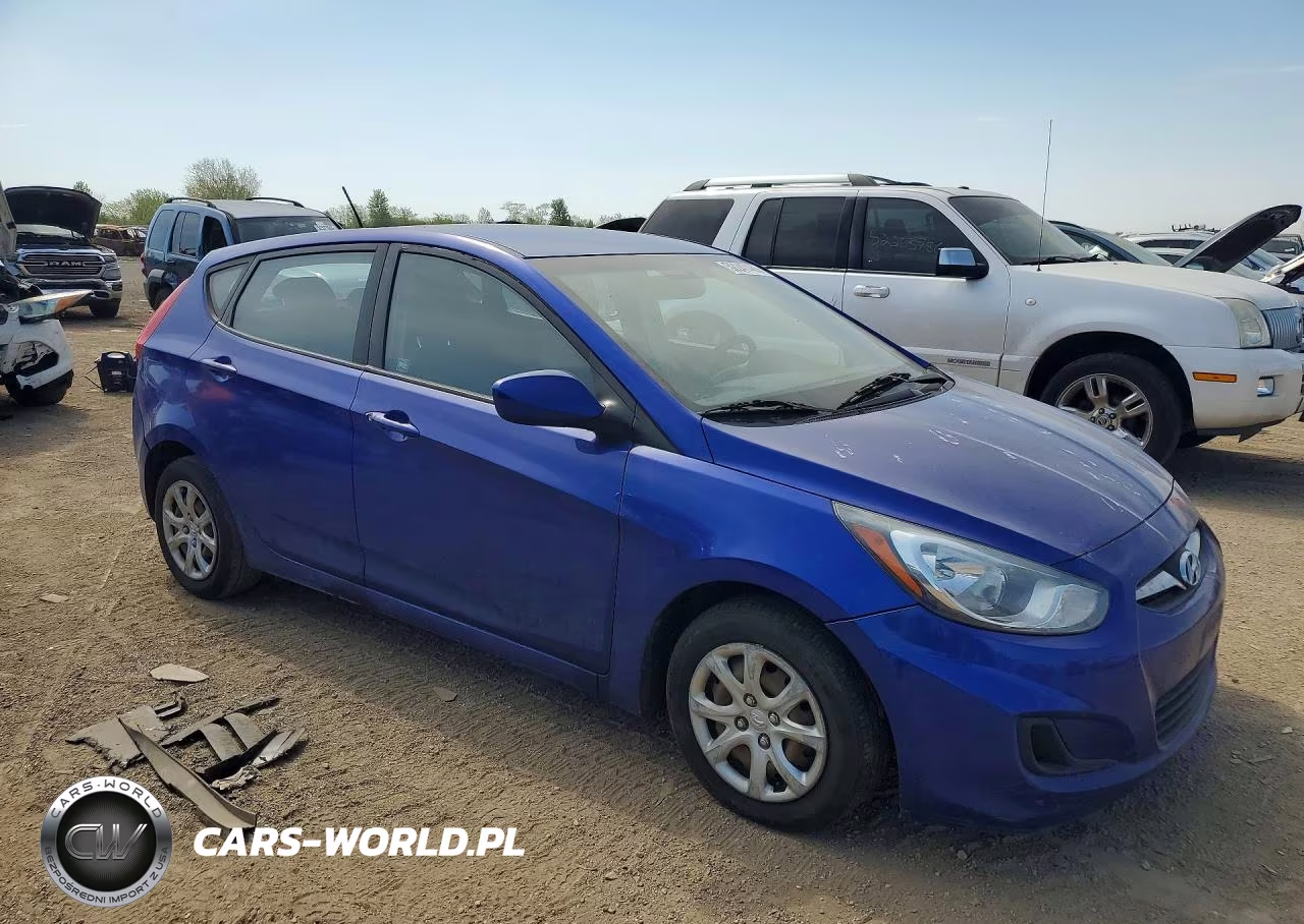 2013 Hyundai Accent Gs VIN:KMHCT5AE0DU099750 - 4