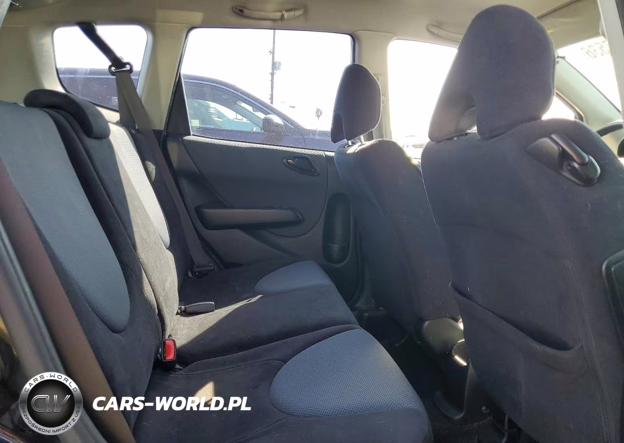 2008 Honda Fit VIN:JHMGD38498S068081 - 10