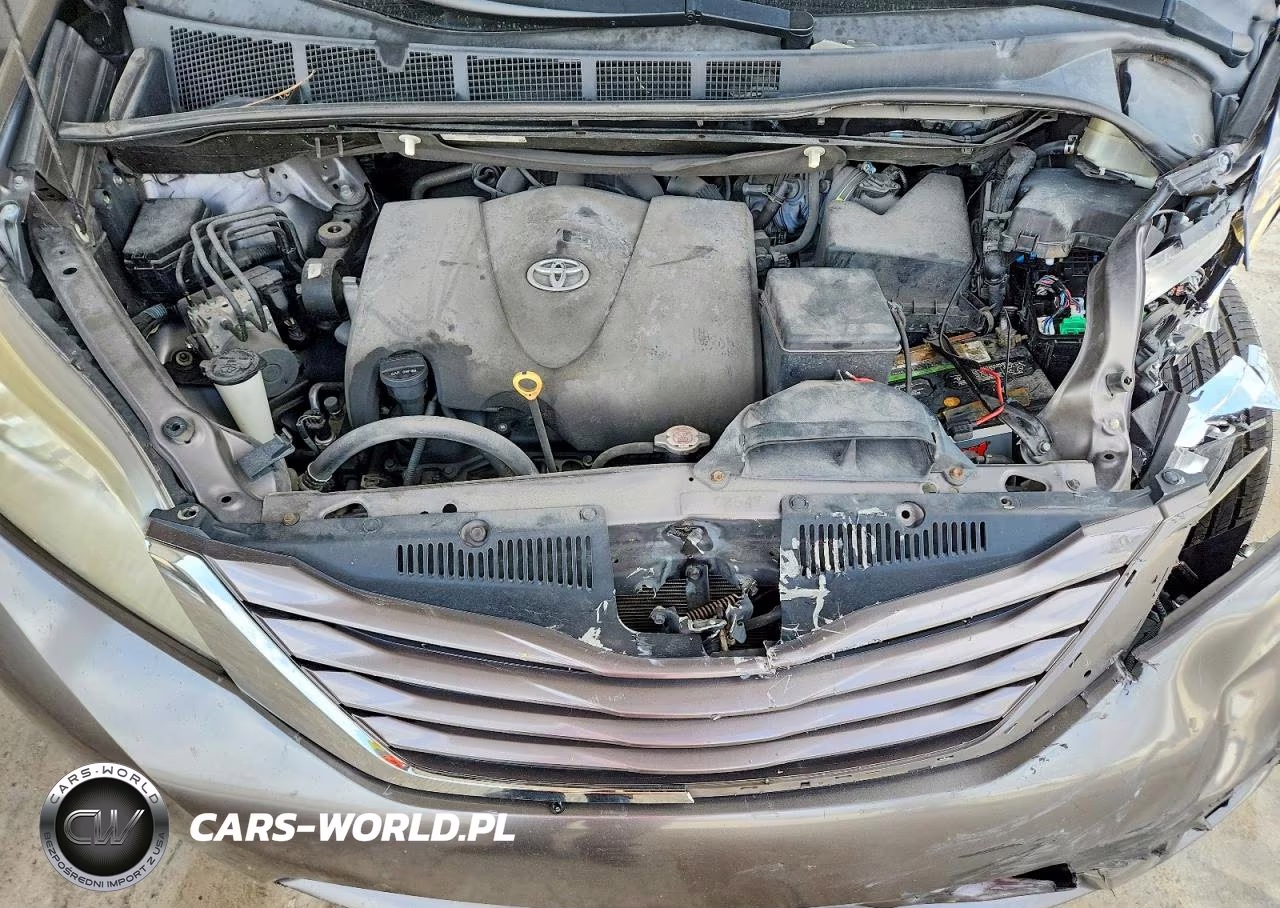 2017 Toyota Sienna Le VIN:5TDKZ3DCXHS843362 - 12