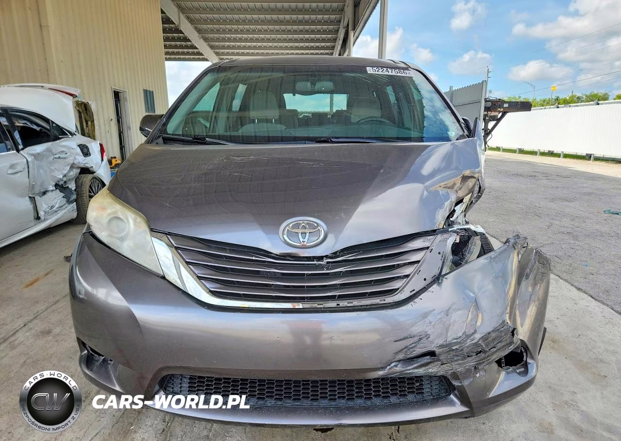 2017 Toyota Sienna Le VIN:5TDKZ3DCXHS843362 - 5