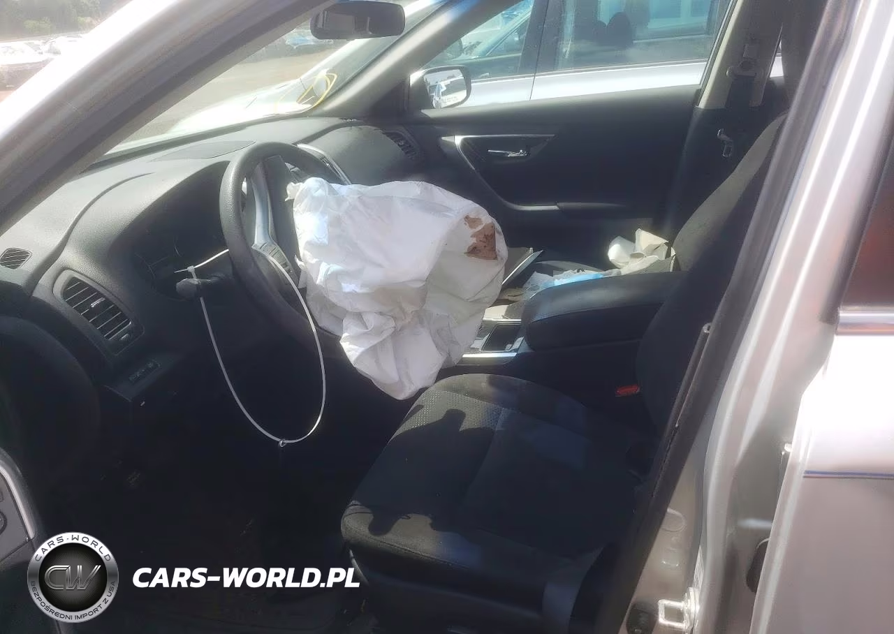 2014 Nissan Altima 2.5 S VIN:1N4AL3AP1EN372696 - 7