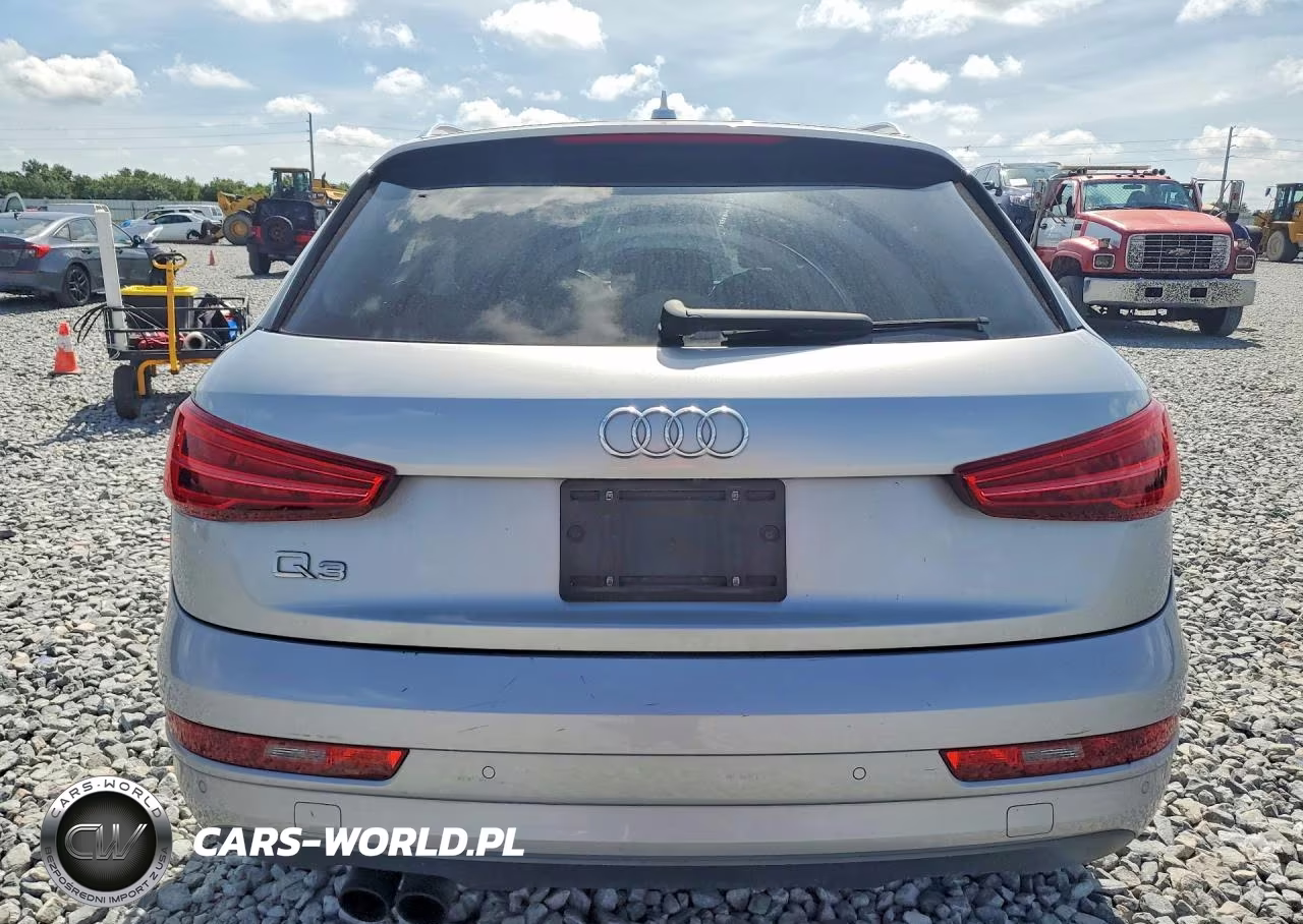 2018 Audi Q3 Premium VIN:WA1BCCFS4JR002464 - 6