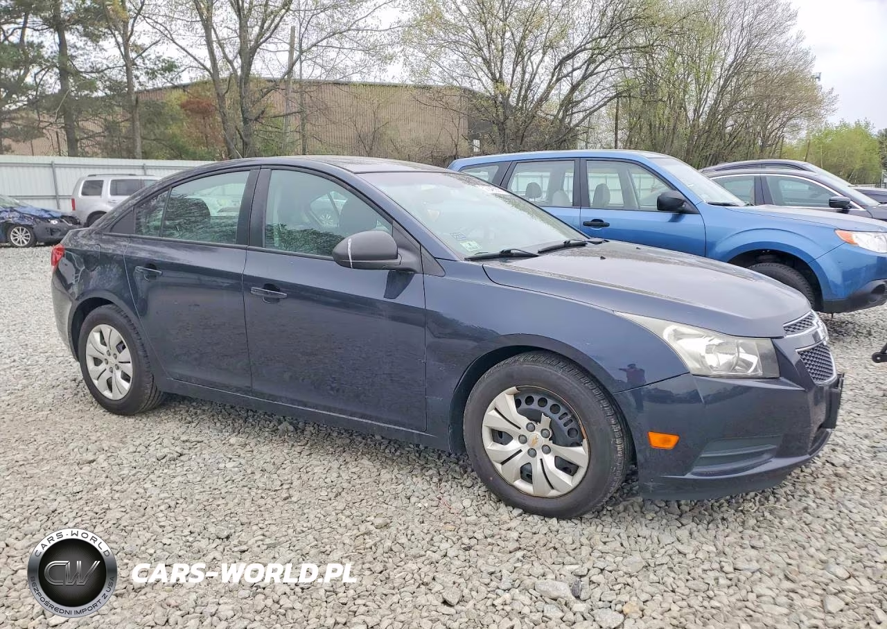 CHEVROLET CRUZE VIN:1G1PA5SG8E7138931 - 4