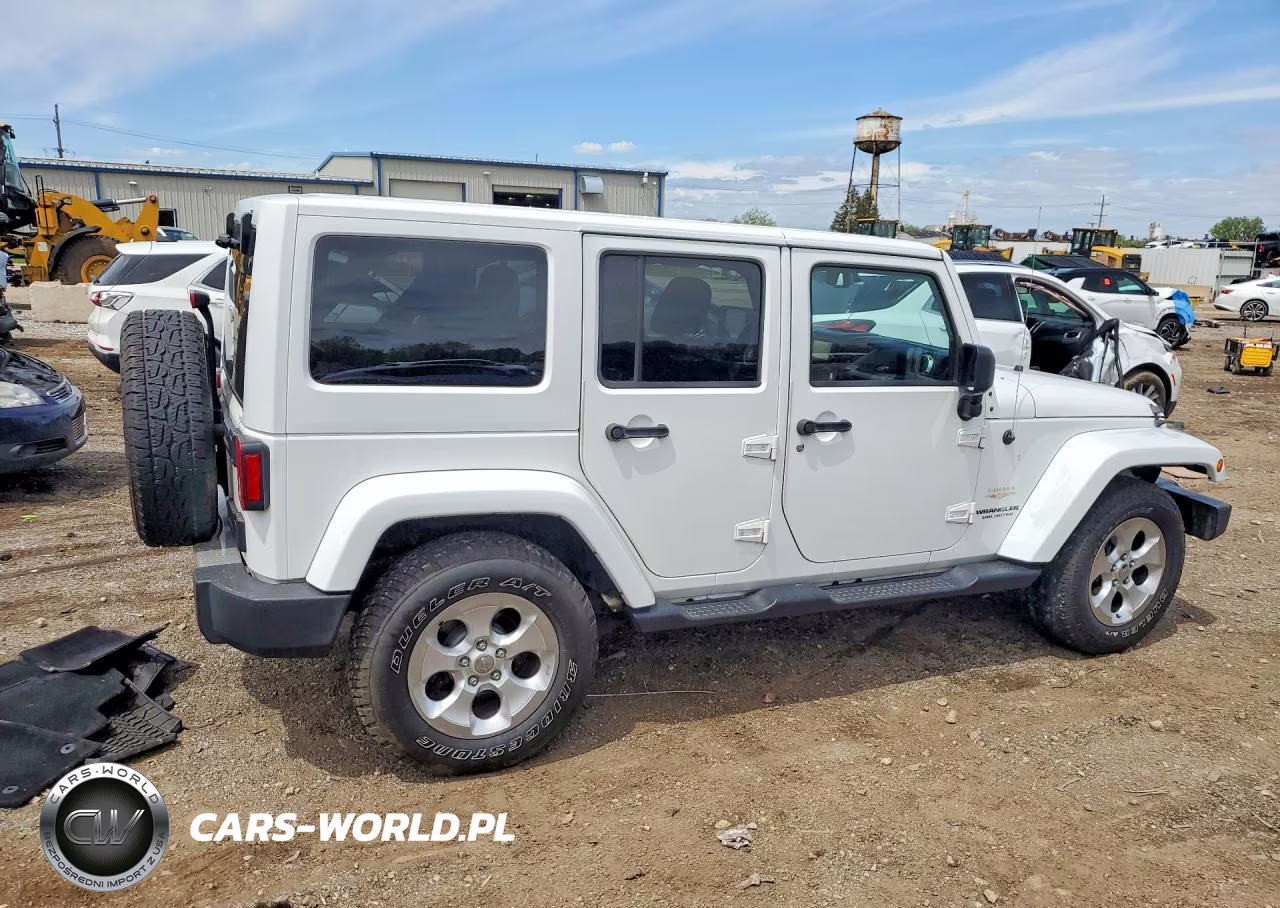 2014 Jeep Wrangler Unlimited Sahara VIN:1C4BJWEGXEL117069 - 3