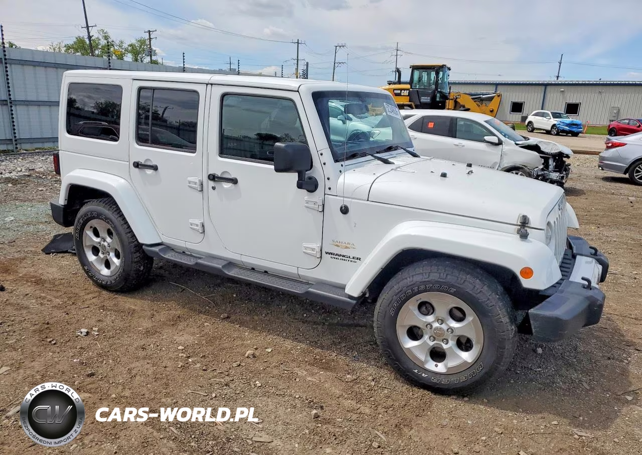 2014 Jeep Wrangler Unlimited Sahara VIN:1C4BJWEGXEL117069 - 4