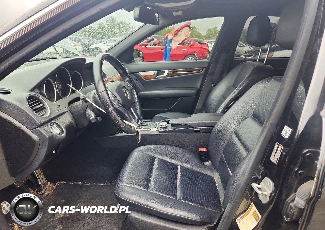 2012 Mercedes-Benz C 300 4Matic VIN:WDDGF8BB8CR195698 - 7