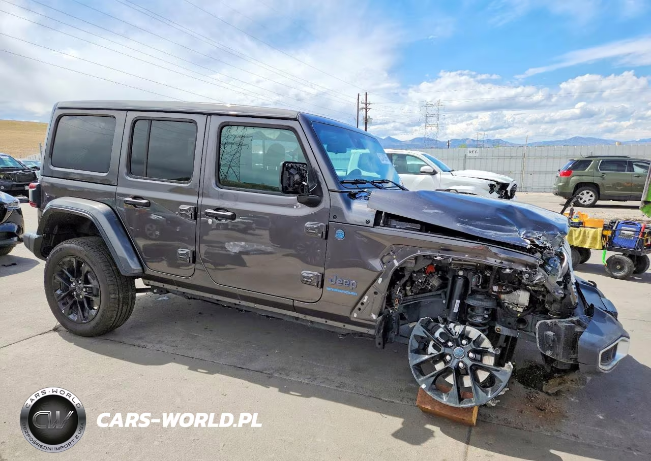 2025 Jeep Wrangler Sahara 4Xe VIN:1C4RJXP67SW585330 - 4