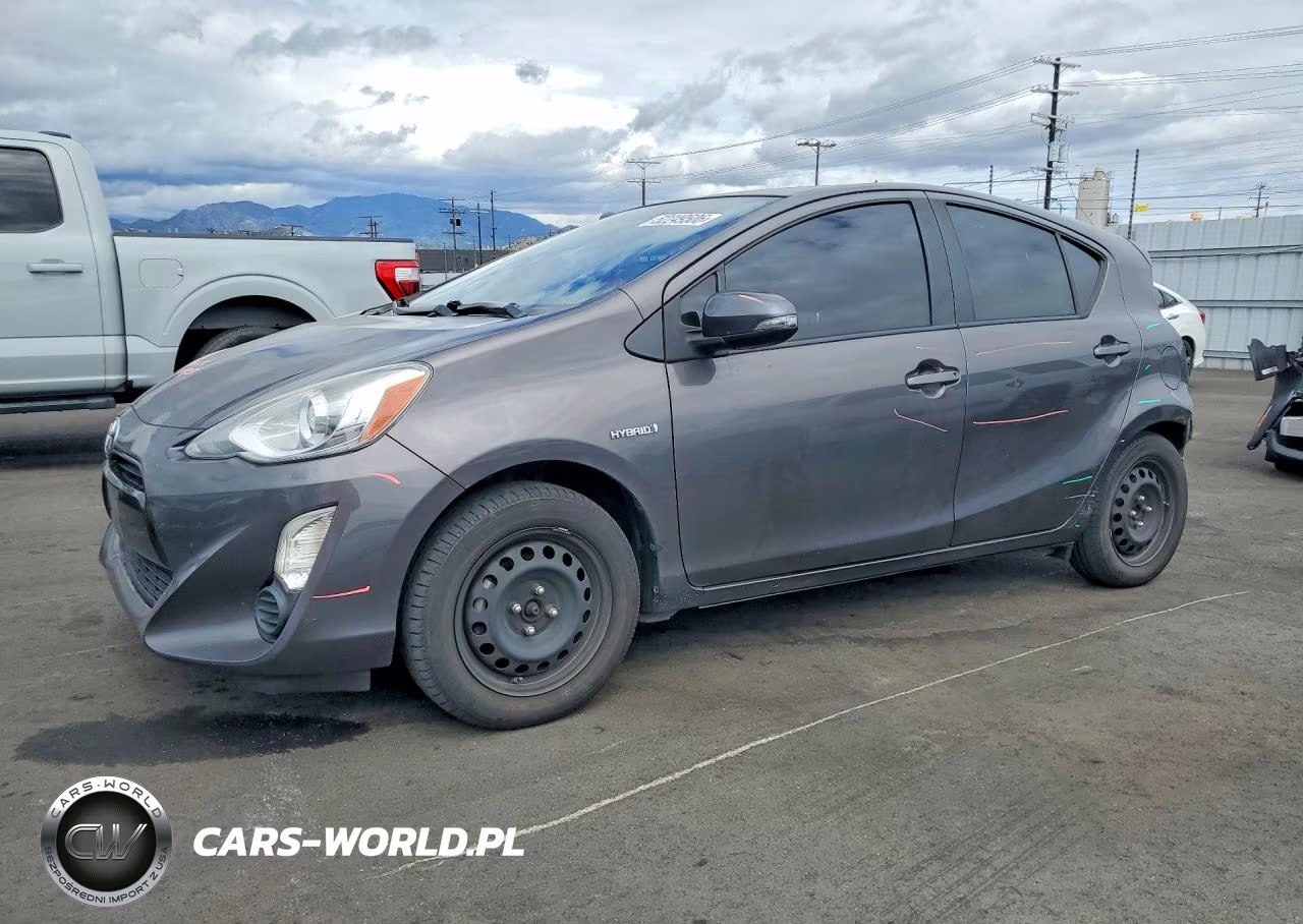 2015 Toyota Prius C Two