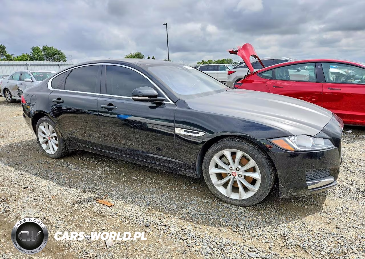2017 Jaguar Xf Premium VIN:SAJBD4BN0HCY47285 - 4