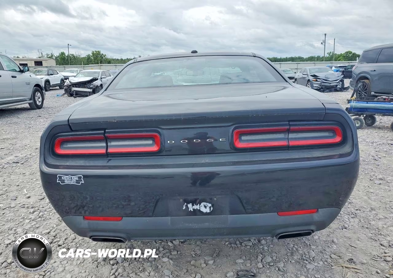 2015 Dodge Challenger Sxt VIN:2C3CDZAG7FH702231 - 6