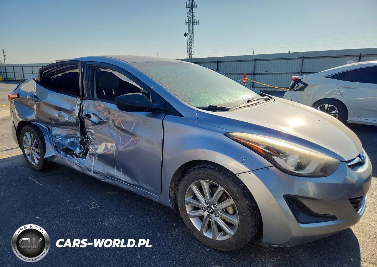 2015 Hyundai Elantra VIN:5NPDH4AE1FH627880 - 4