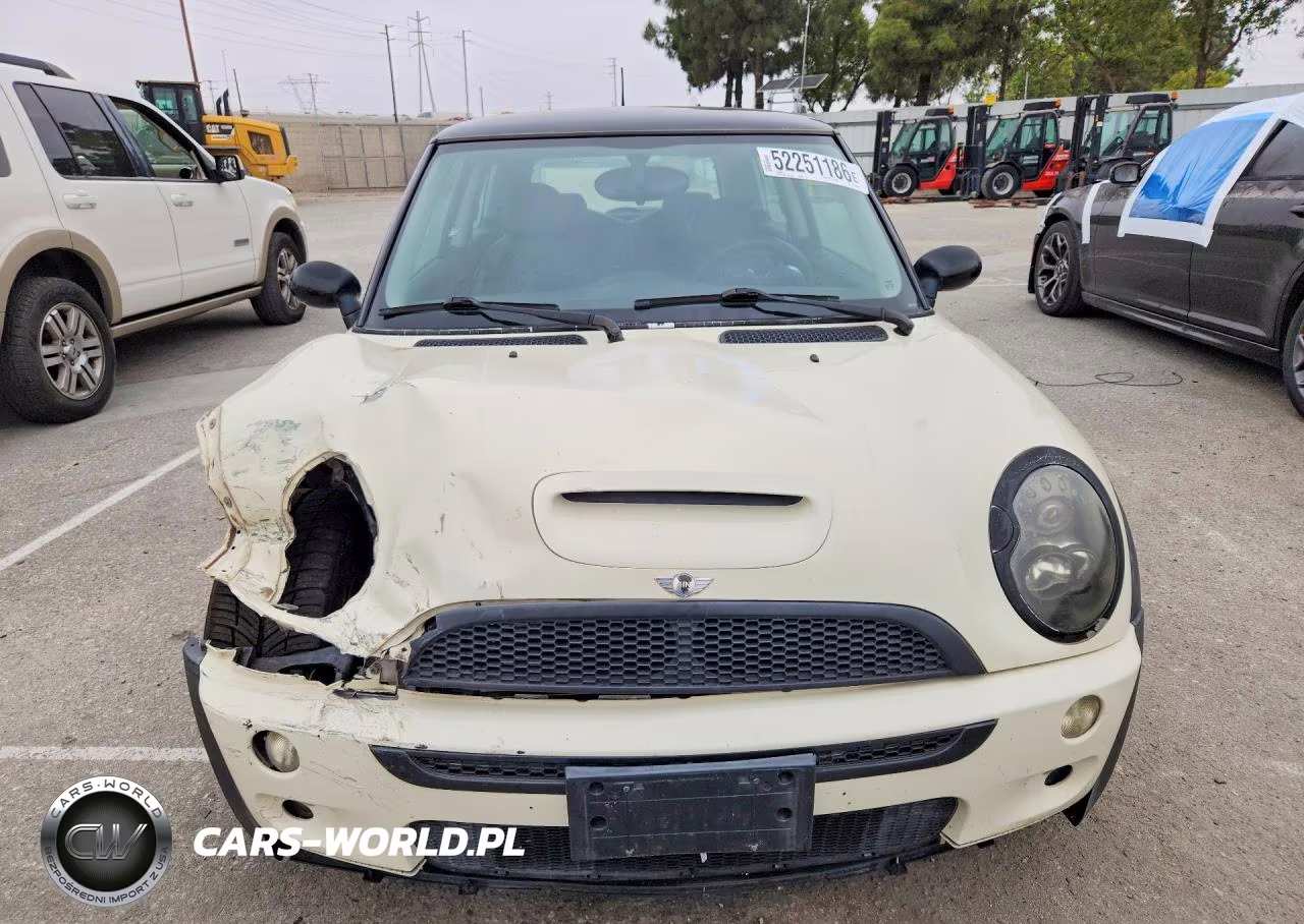 2005 Mini Cooper S VIN:WMWRE33455TD92763 - 5