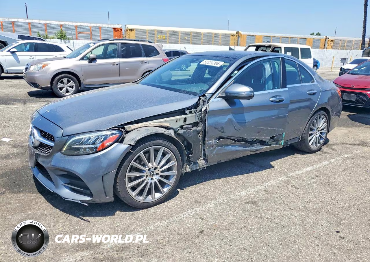 2020 Mercedes-Benz C 300