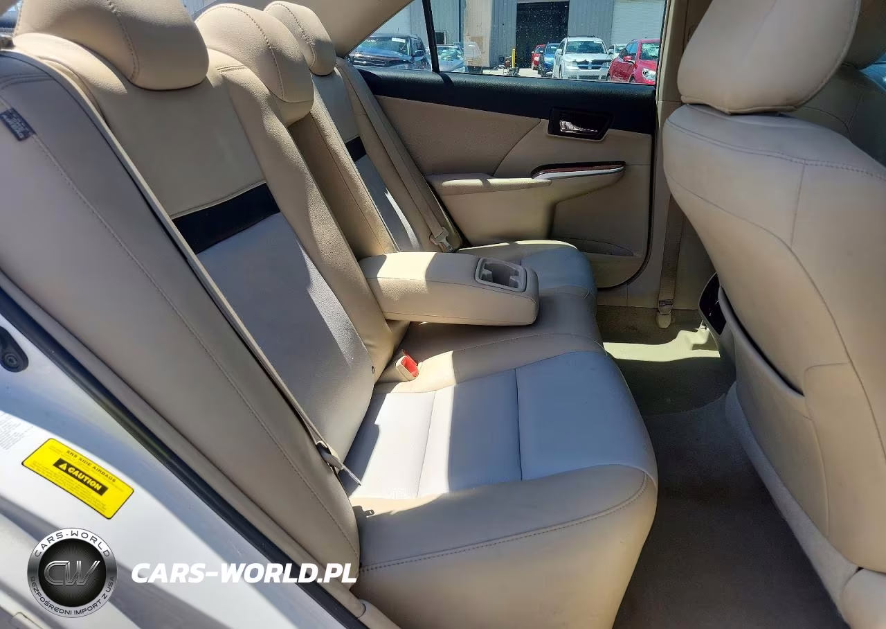 2012 Toyota Camry Xle VIN:4T1BF1FKXCU557934 - 10