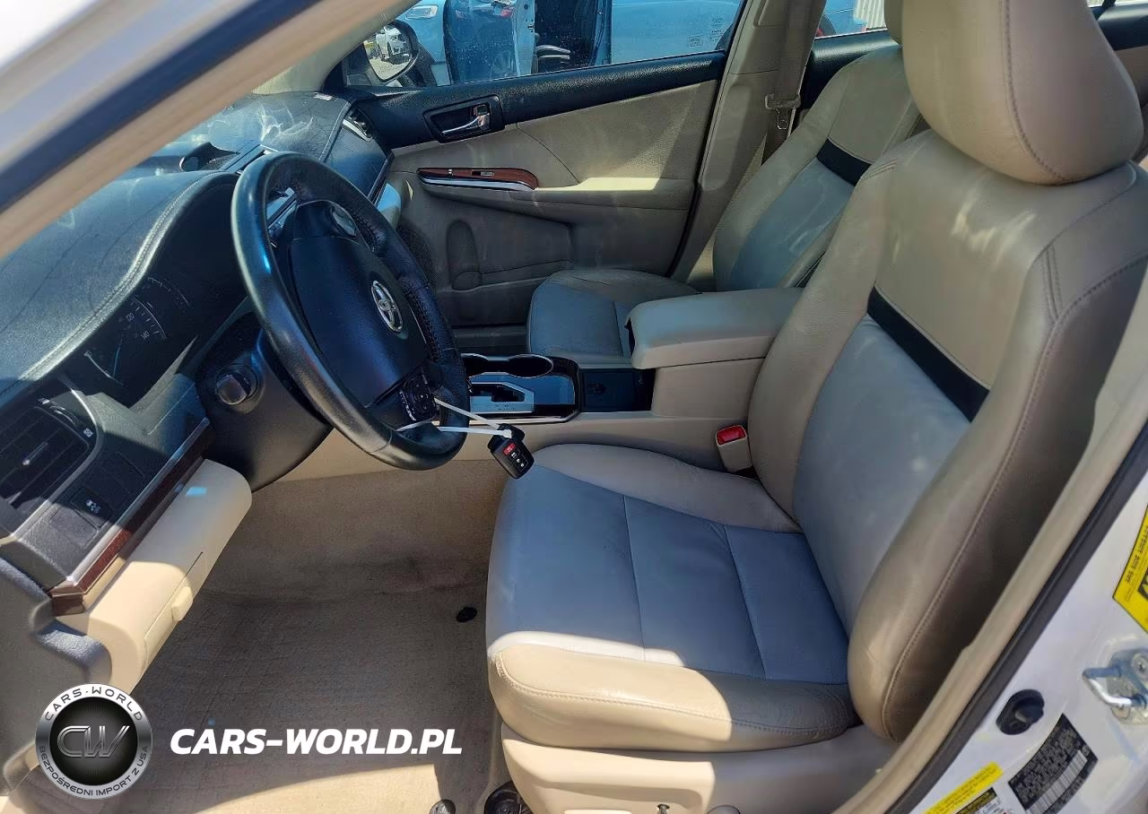 2012 Toyota Camry Xle VIN:4T1BF1FKXCU557934 - 7