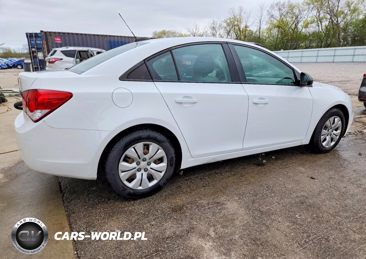 2016 Chevrolet Cruze Limited Ls VIN:1G1PC5SG3G7141300 - 3