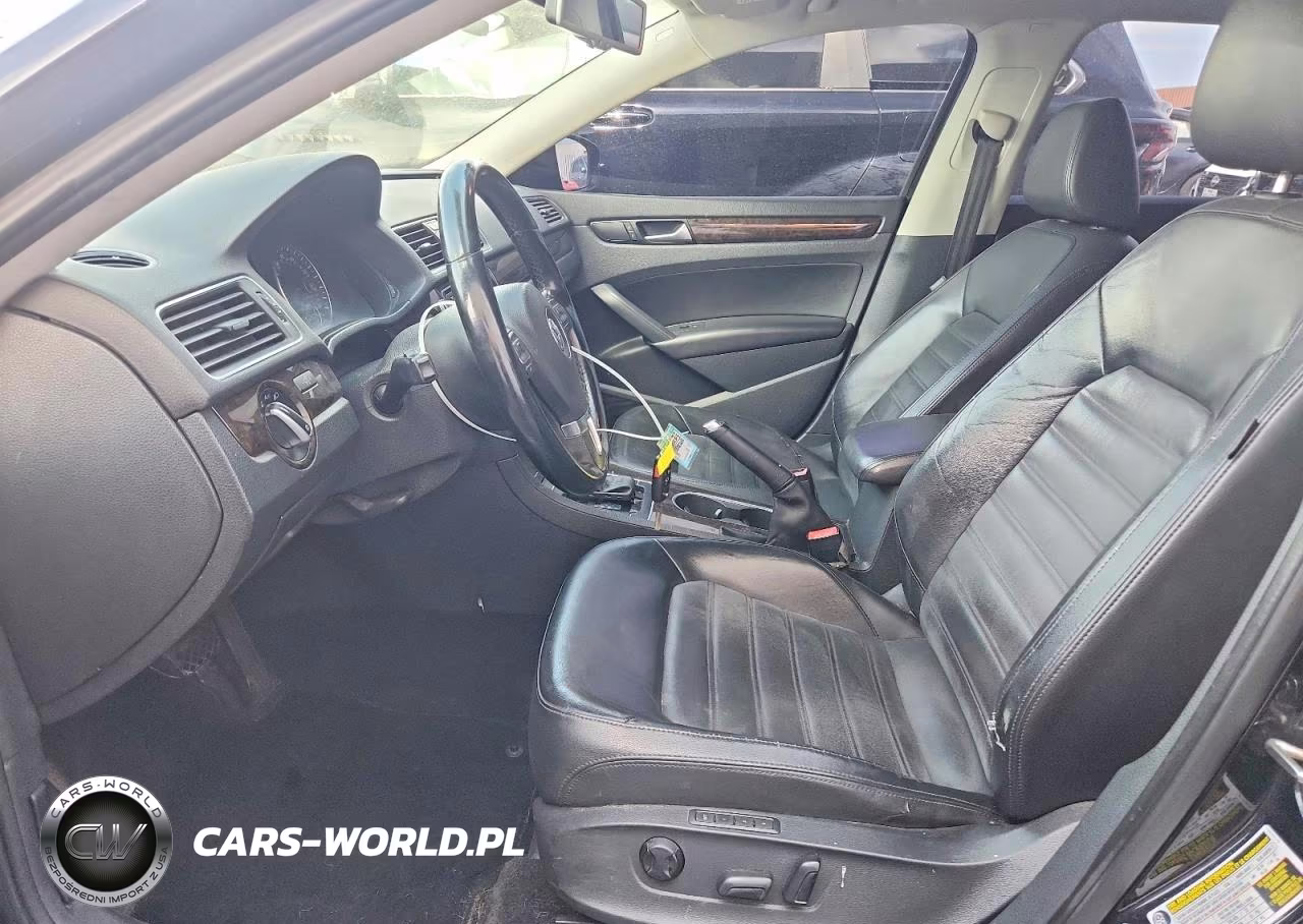 2015 Volkswagen Passat Sel VIN:1VWCV7A38FC036071 - 7