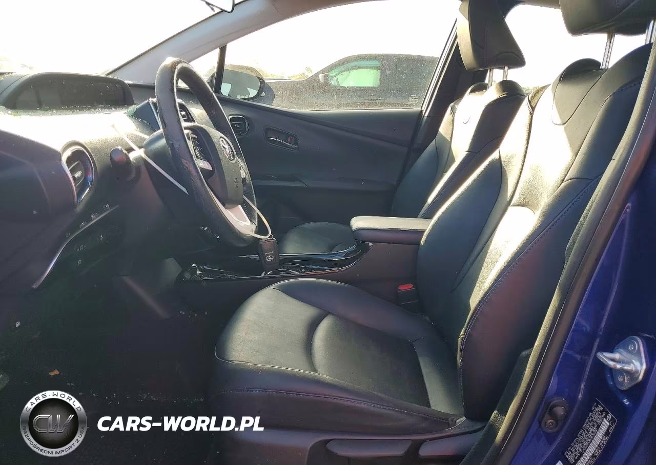 2017 Toyota Prius Three Touring VIN:JTDKARFUXH3530250 - 7