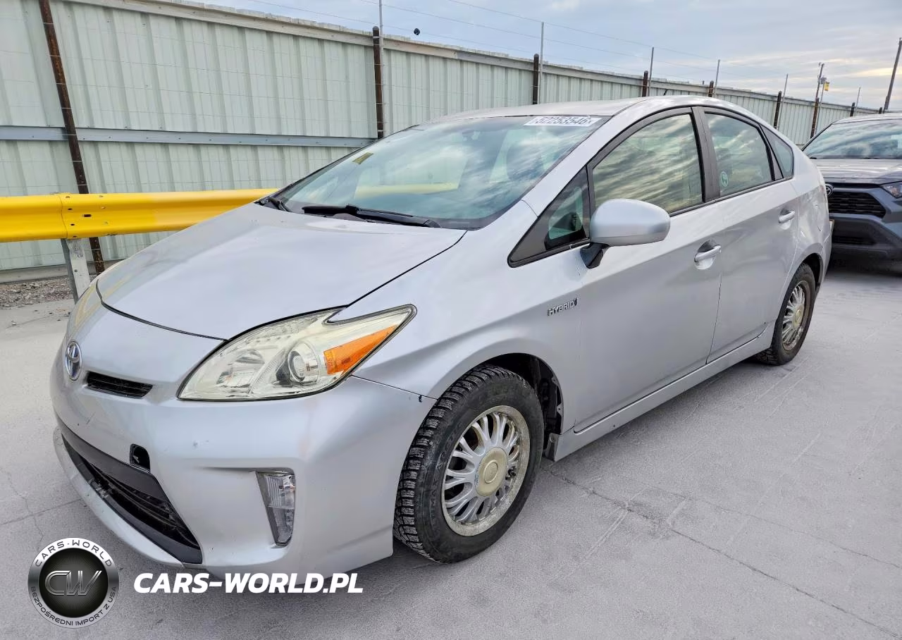 TOYOTA PRIUS
