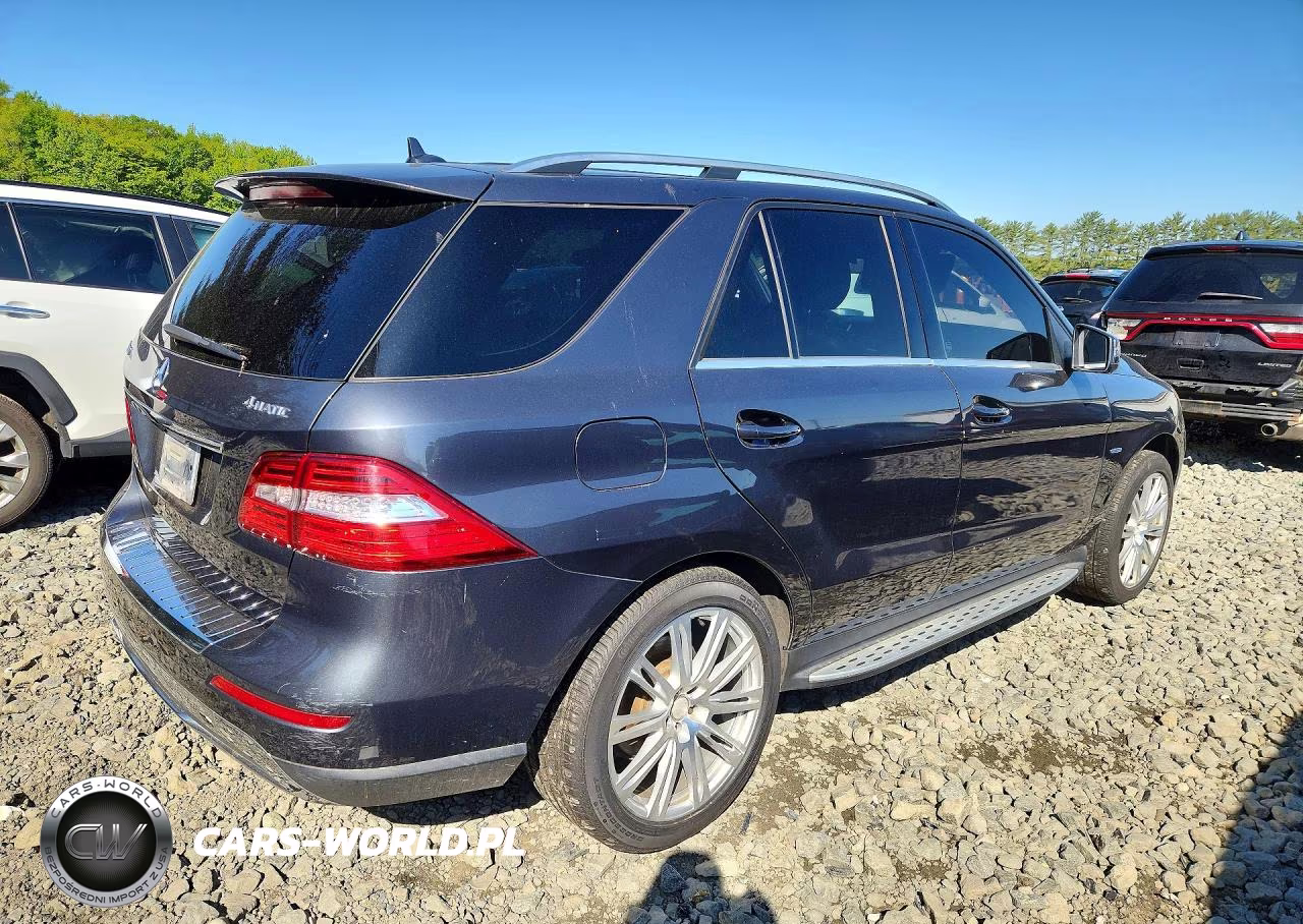 2012 Mercedes-Benz Ml 350 4Matic VIN:4JGDA5HB9CA063867 - 3