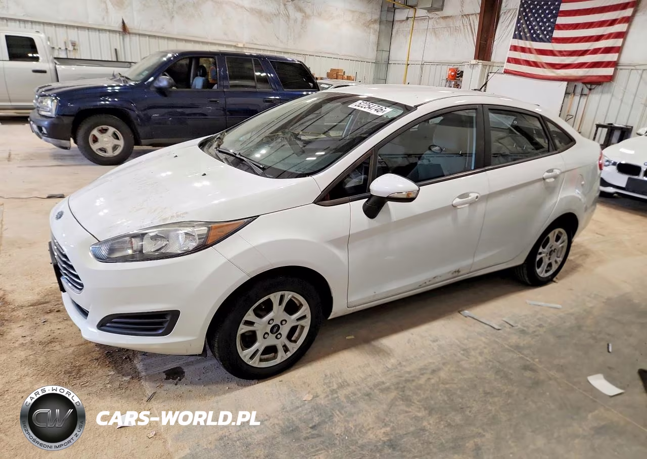 2015 Ford Fiesta Se – zdjęcie 1 z 12