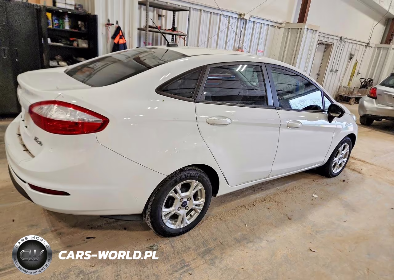 2015 Ford Fiesta Se VIN:3FADP4BJ4FM219422 - 3