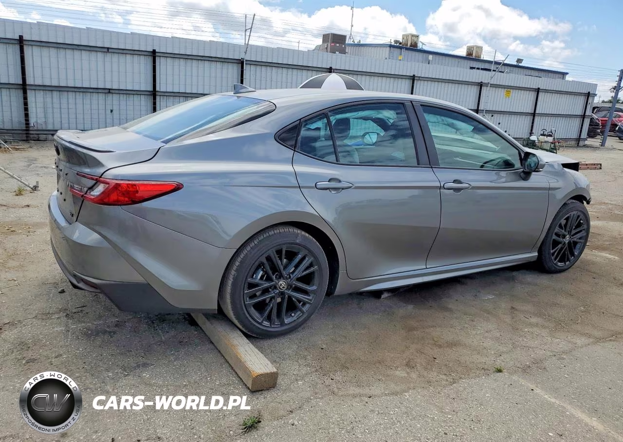 2026 Toyota Camry Se VIN:4T1DAACK5TU292657 - 3