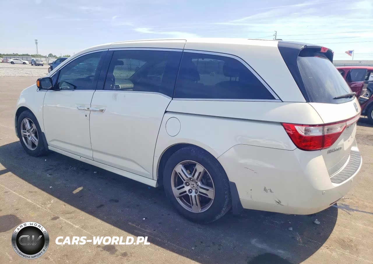 2013 Honda Odyssey Touring VIN:5FNRL5H99DB051048 - 2