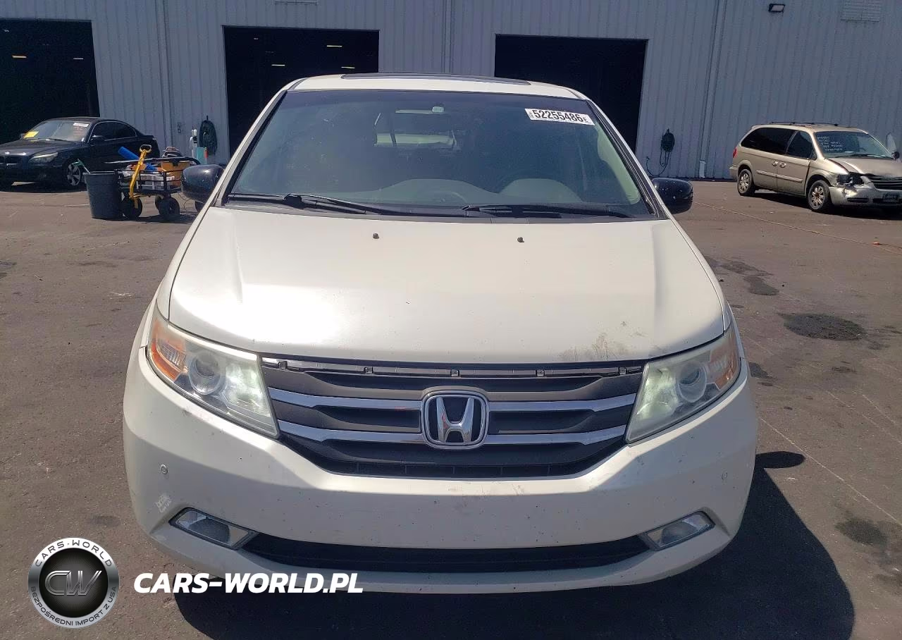 2013 Honda Odyssey Touring VIN:5FNRL5H99DB051048 - 5