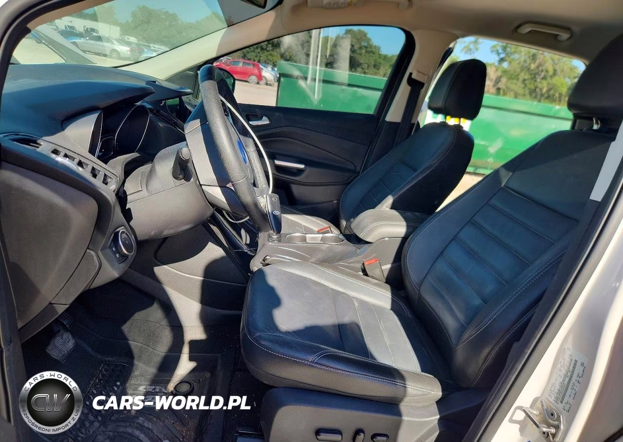 2016 Ford Escape Titanium VIN:1FMCU0J98GUA18016 - 7