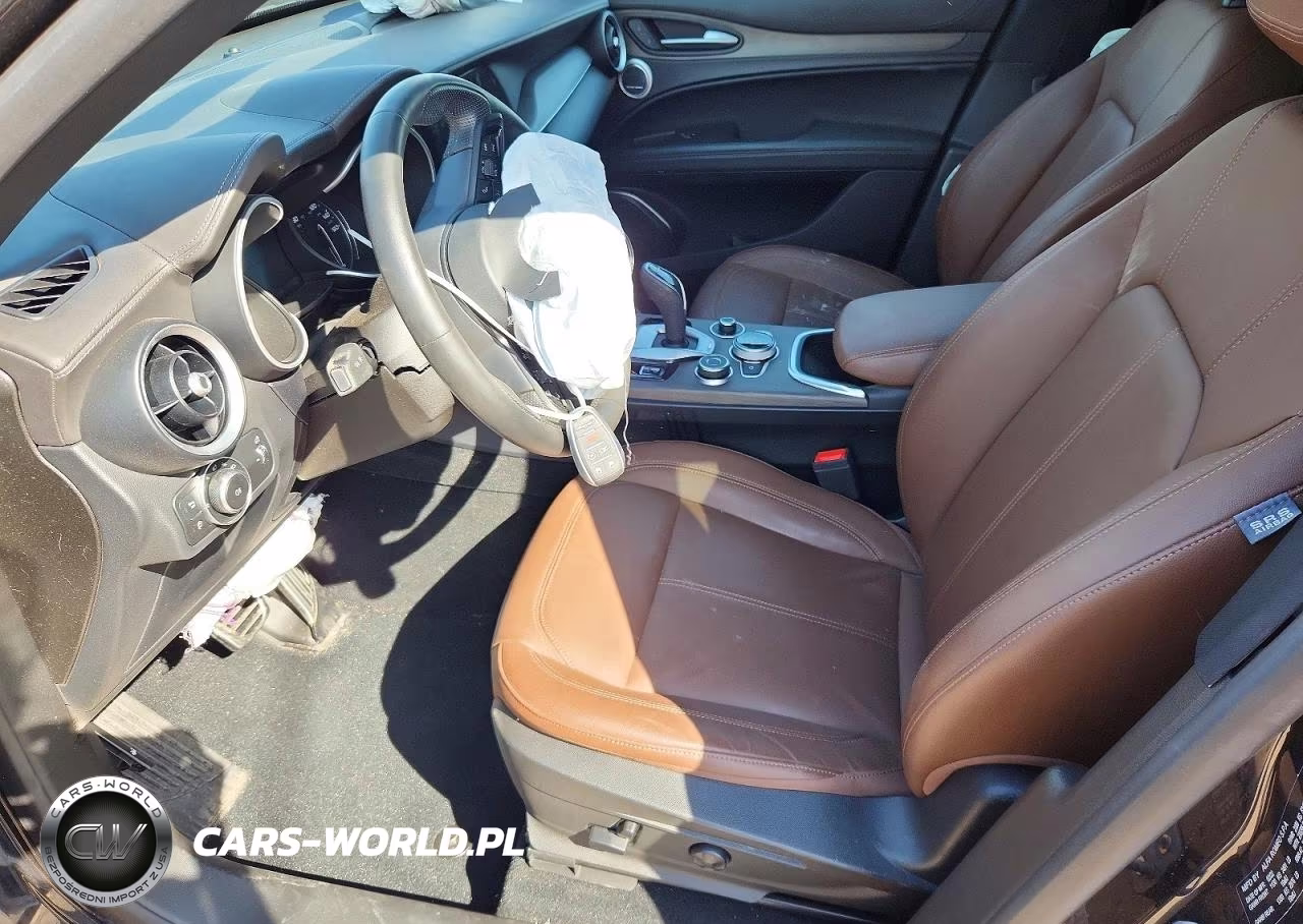 2022 Alfa Romeo Stelvio Ti VIN:ZASPAKBN4N7D39494 - 7