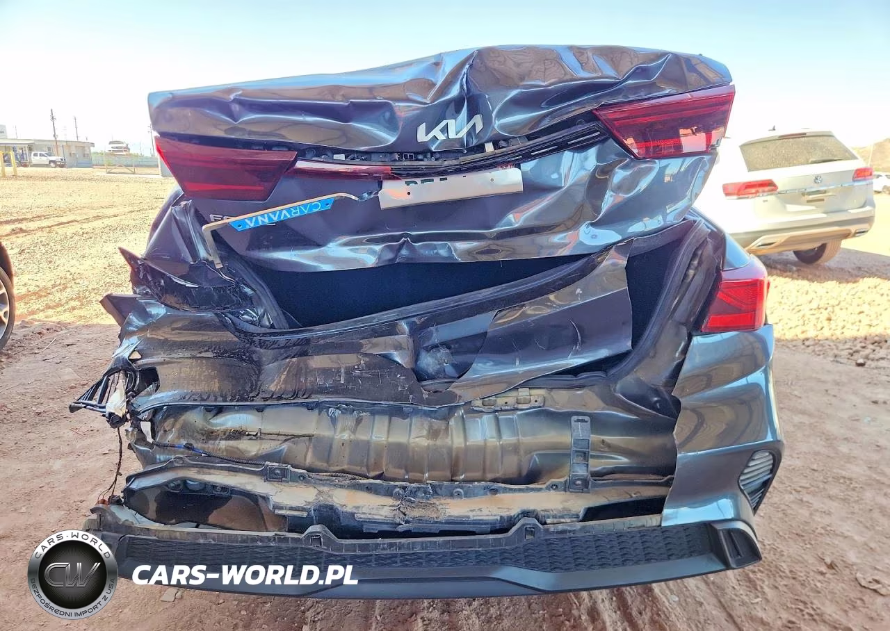 2024 Kia Forte Lxs VIN:3KPF24AD8RE725234 - 6