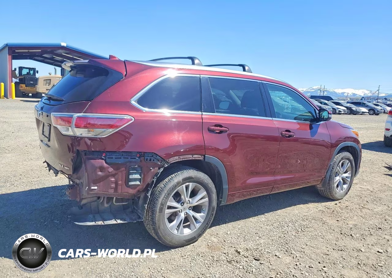 2015 Toyota Highlander Xle VIN:5TDJKRFH6FS182583 - 3