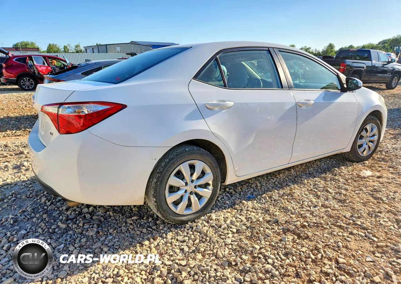 2016 Toyota Corolla Le VIN:2T1BURHE7GC554279 - 3