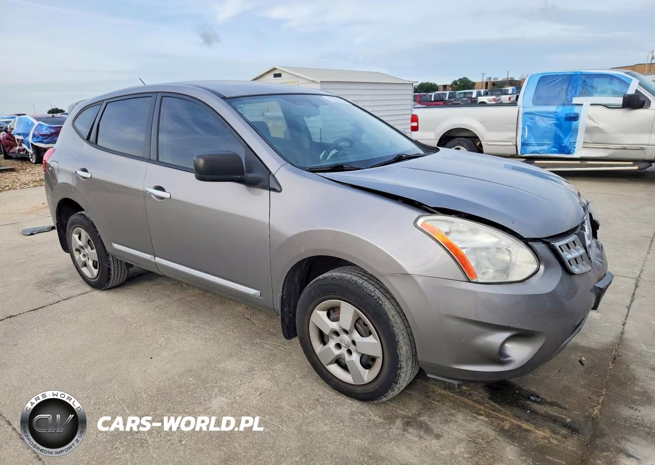 2013 Nissan Rogue S VIN:JN8AS5MT5DW032384 - 4