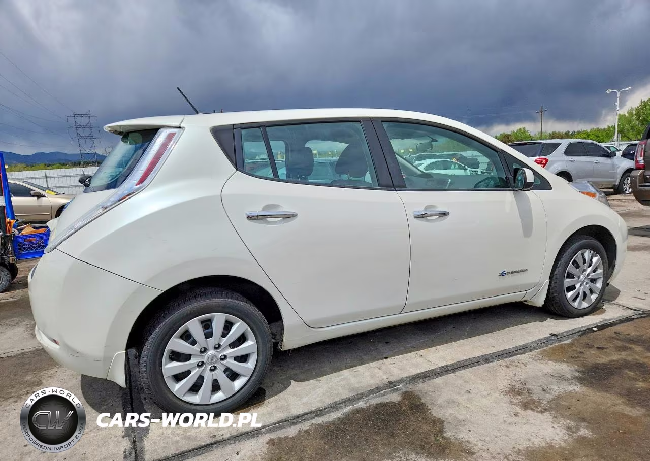2017 Nissan Leaf S VIN:1N4BZ0CP0HC307367 - 3